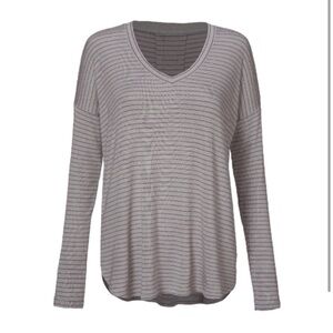 Cabi Plum Long Sleeved T-shirt size Medium